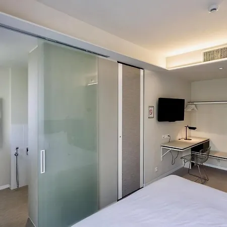 Palm Garavan Szálloda 3*