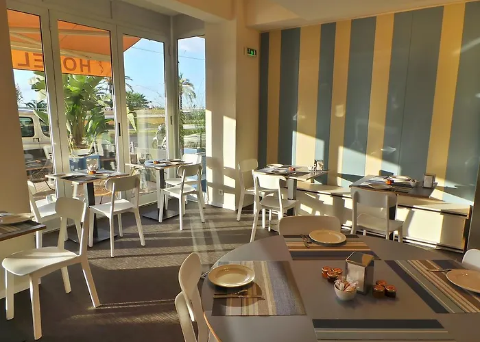 Szálloda Palm Garavan Menton