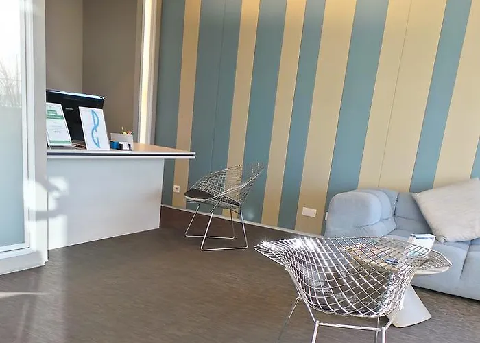 Palm Garavan マントン